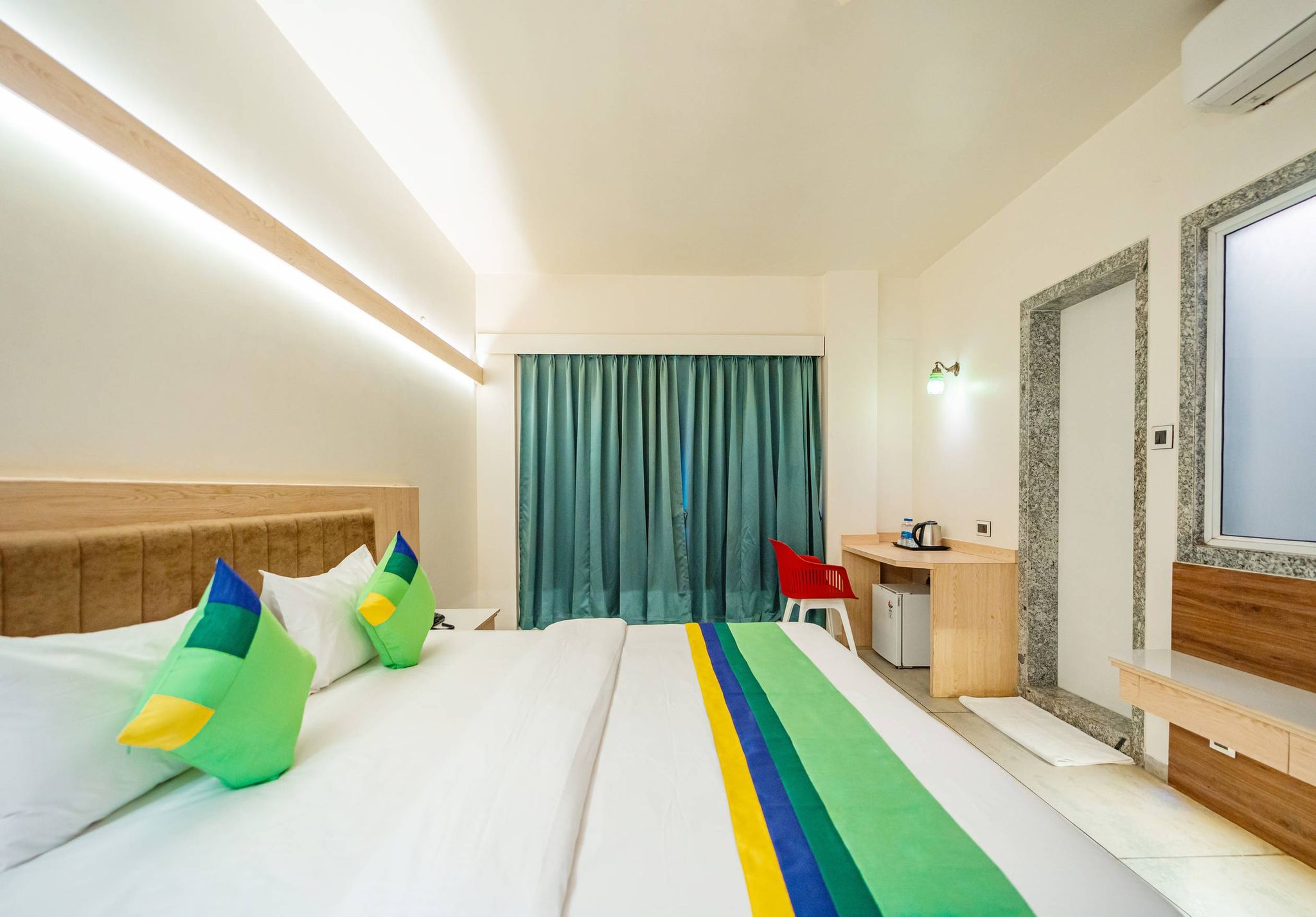 Treebo Sai Rekha Inn Deluxe Room 2