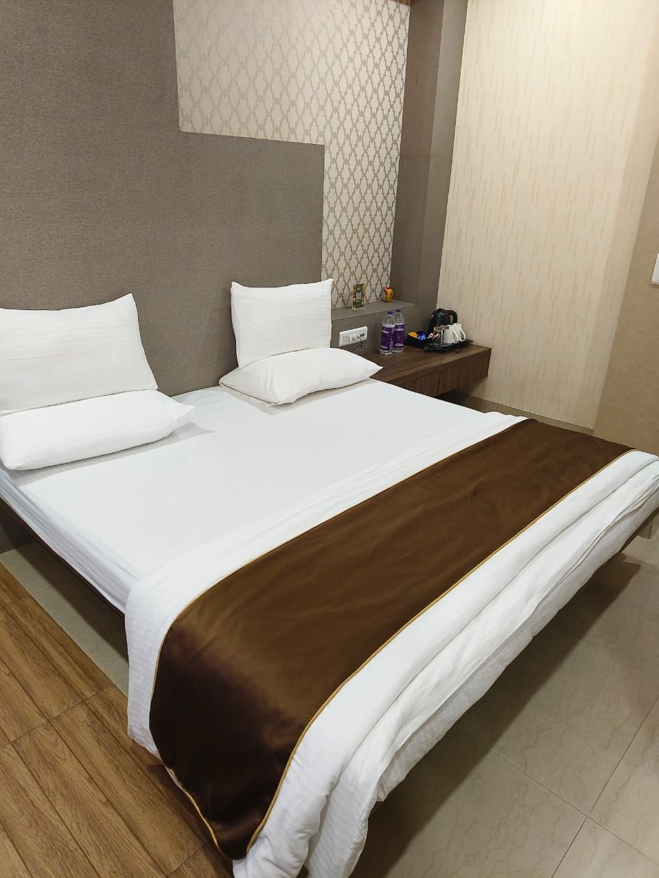 Jaanki Farms & Resorts Deluxe room