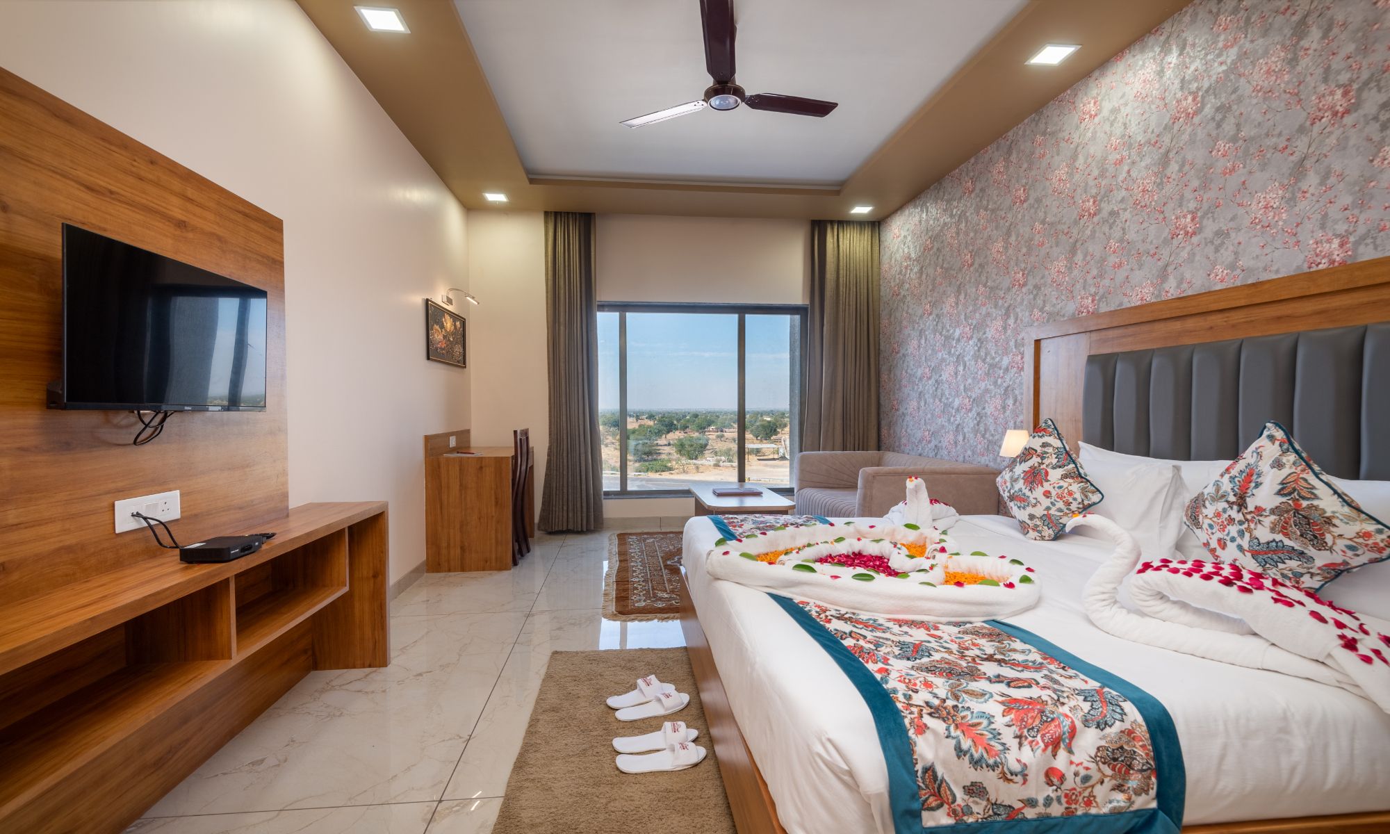 Hotel Kaushal Regency Luxury Room 2