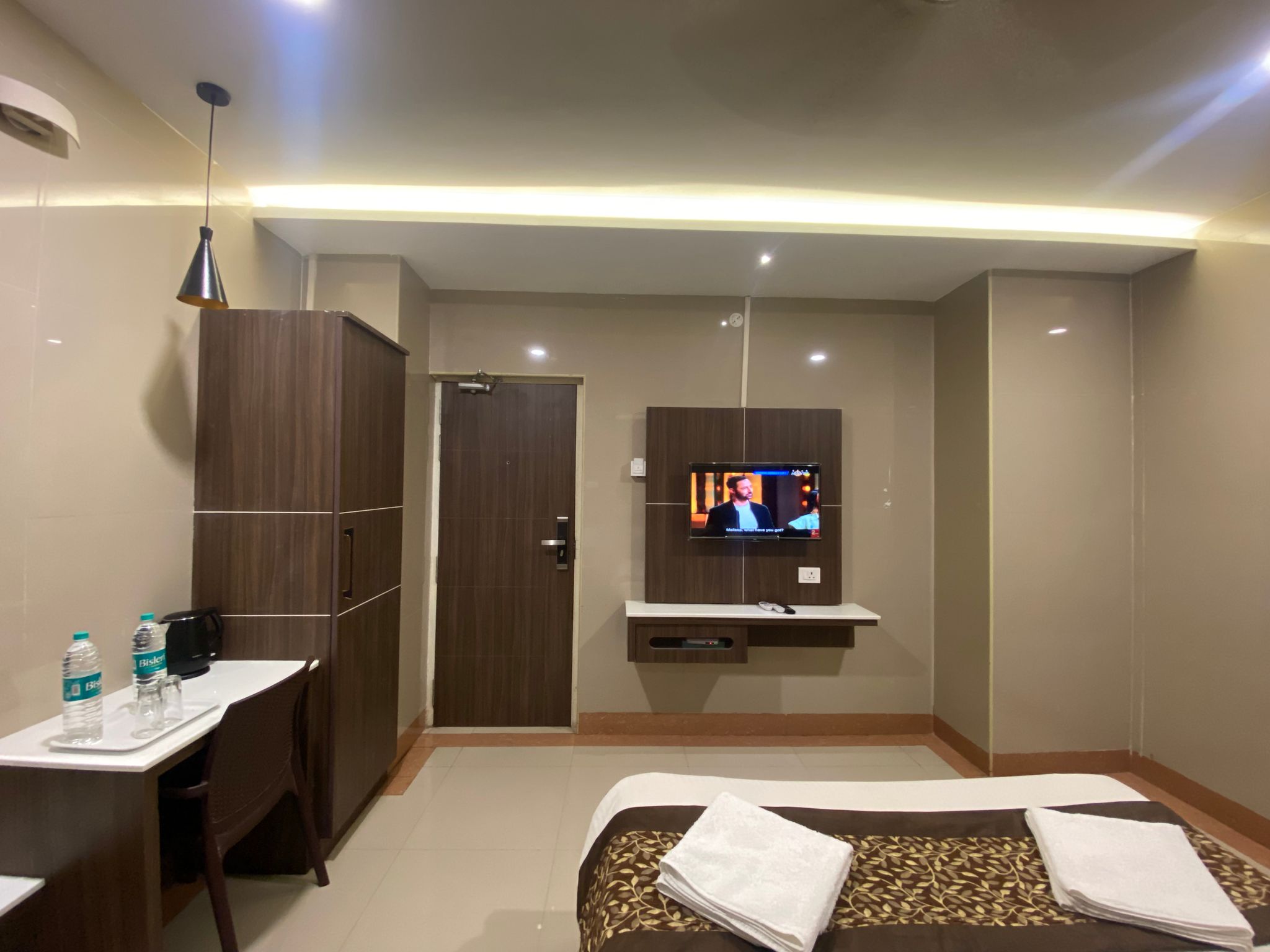 DELUXE NON AC ROOM