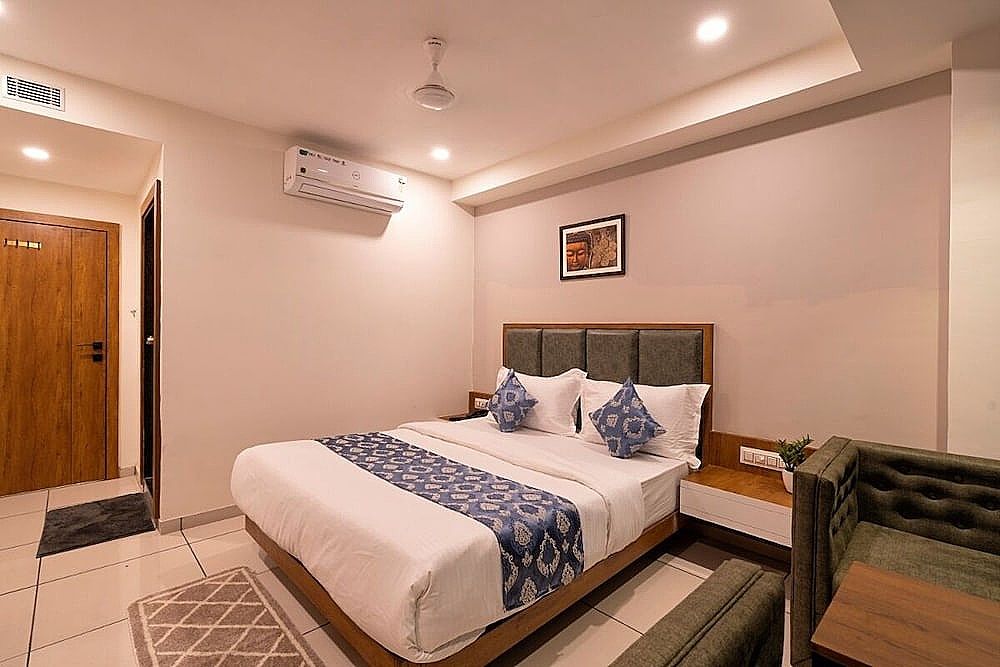 Hotel Royal Crown Superior Room 5