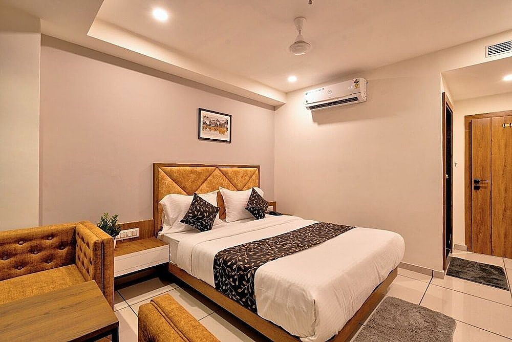 Hotel Royal Crown Superior Room 2