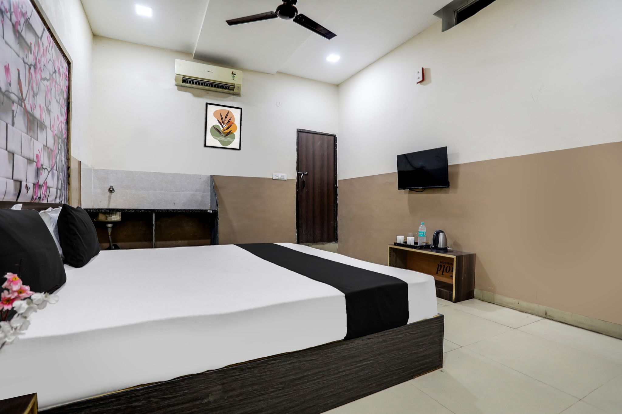 Hotel O Shiv Shakti Palace Classic 12