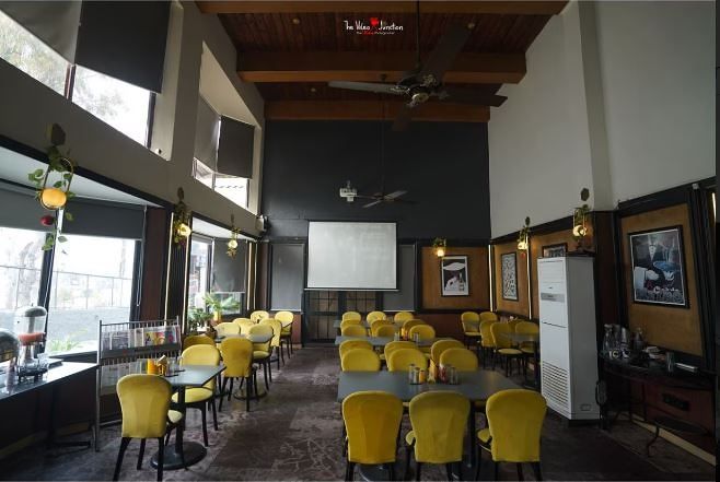 Food & Dining
