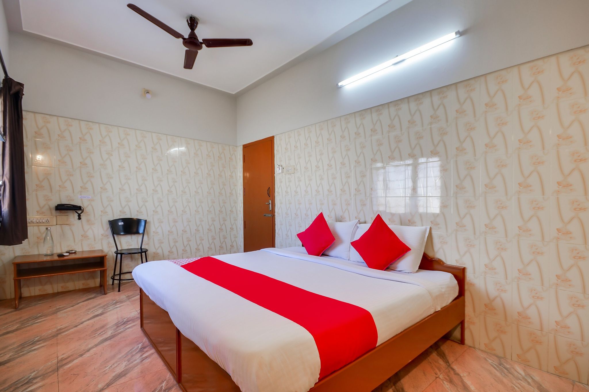 Hotel O Tiruppur Near Railway station Classic 10