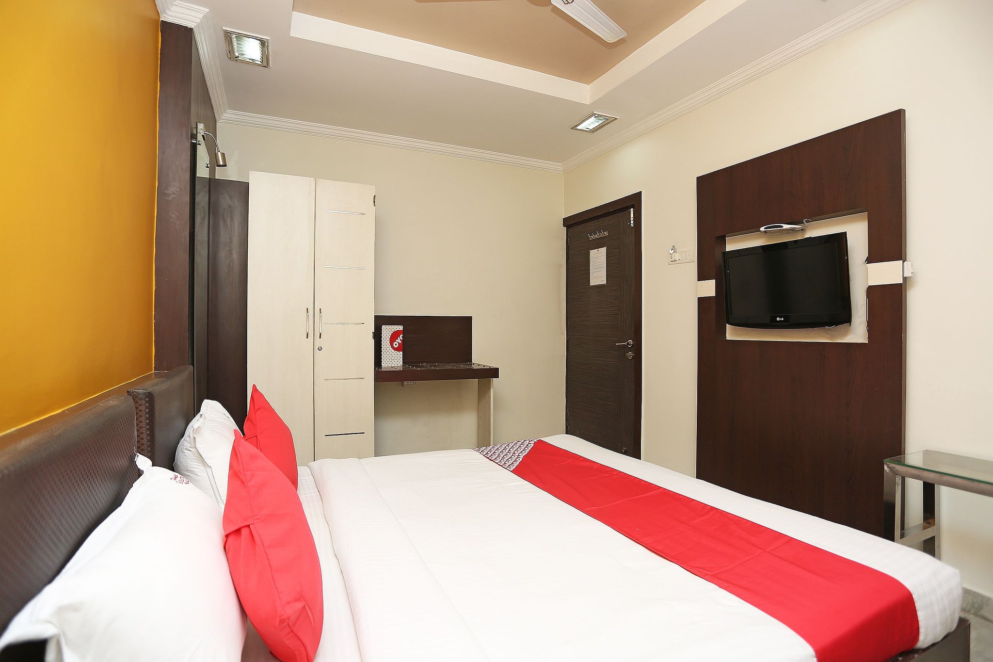 Super Collection O MP Nagar Classic 5