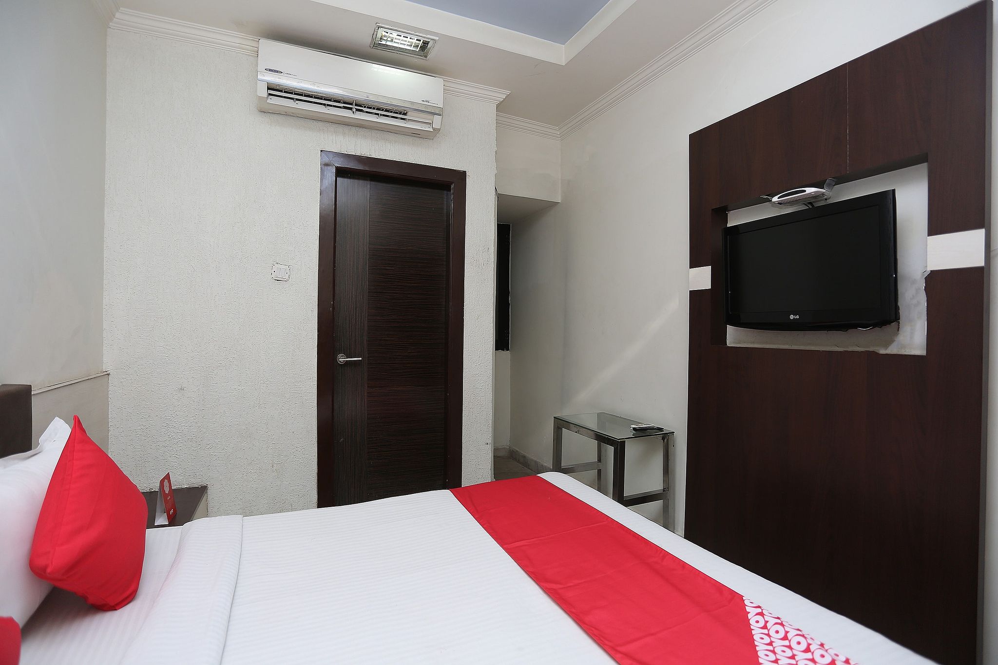 Super Collection O MP Nagar Classic 6