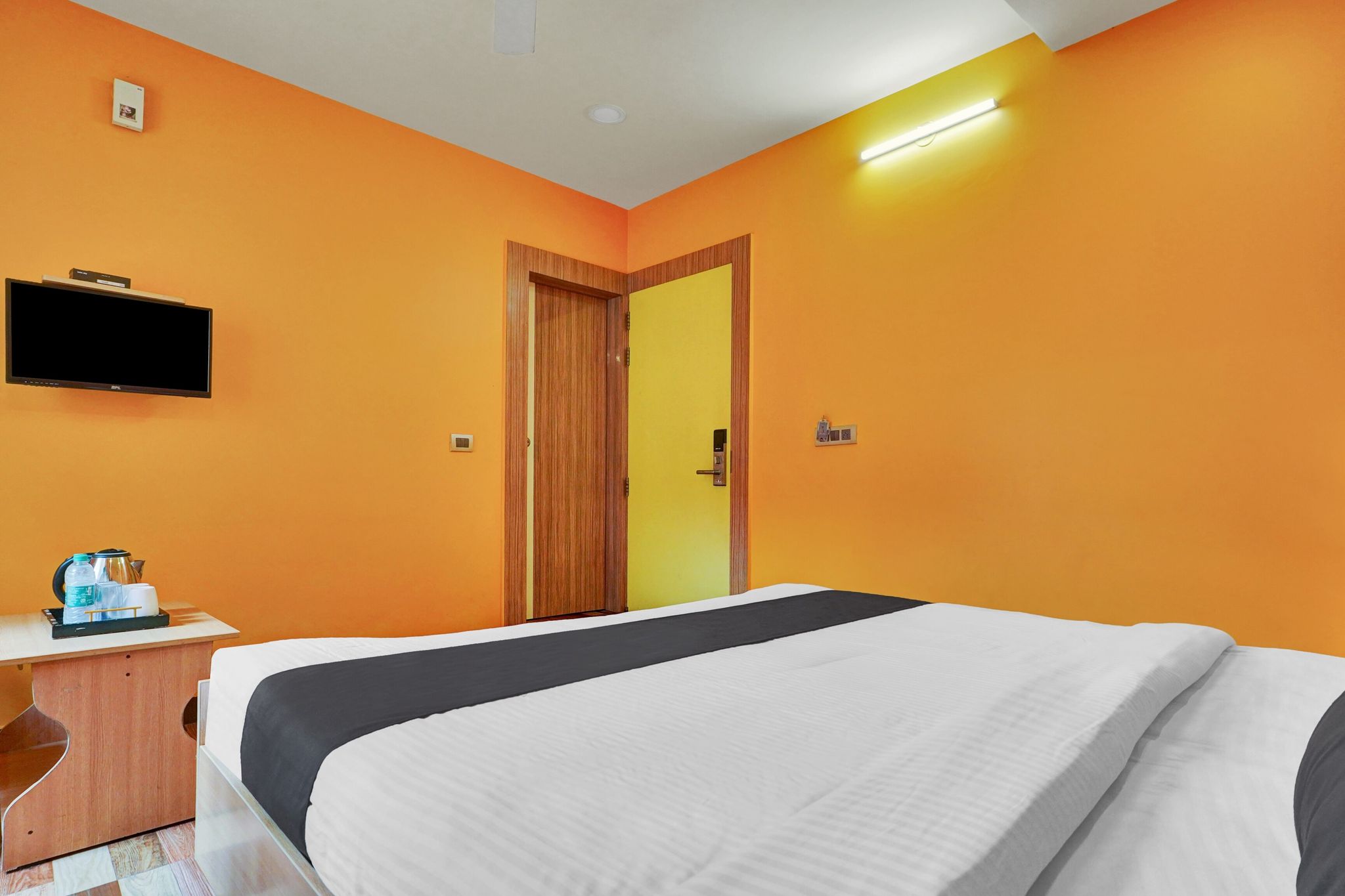 Super Collection O Kushal Nagar Near KSRTC Bus Stand Classic 14