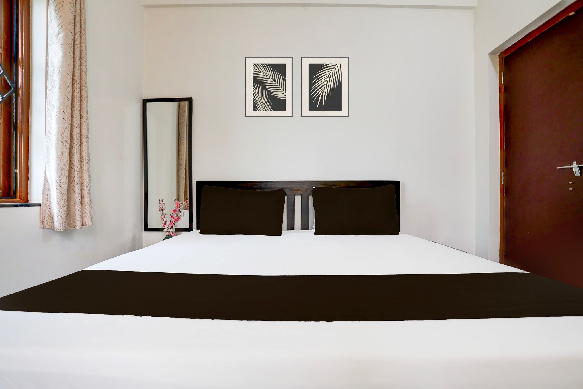 Hotel O Aqua Service Apartments Classic 4