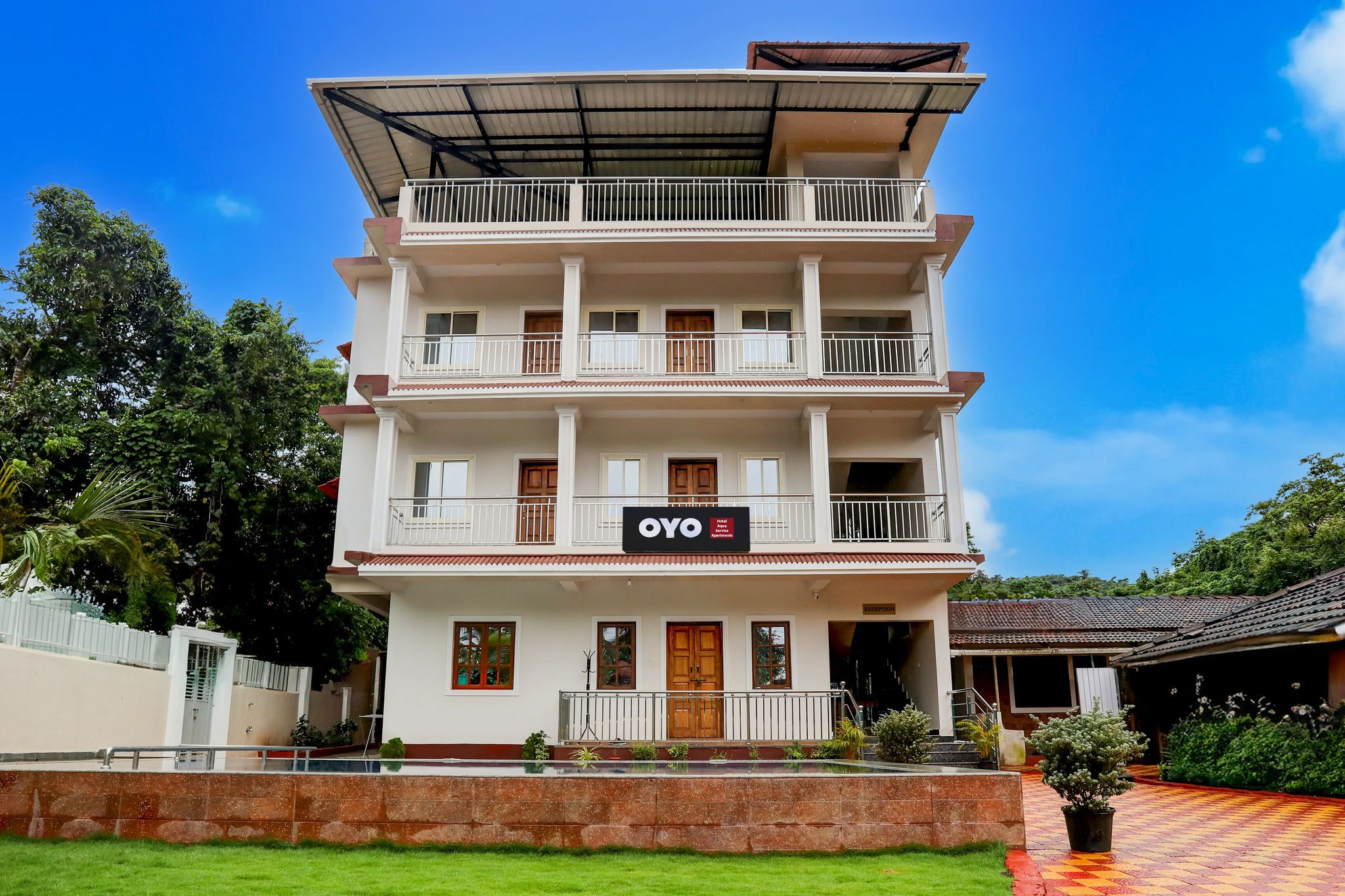 Hotel O Aqua Service Apartments