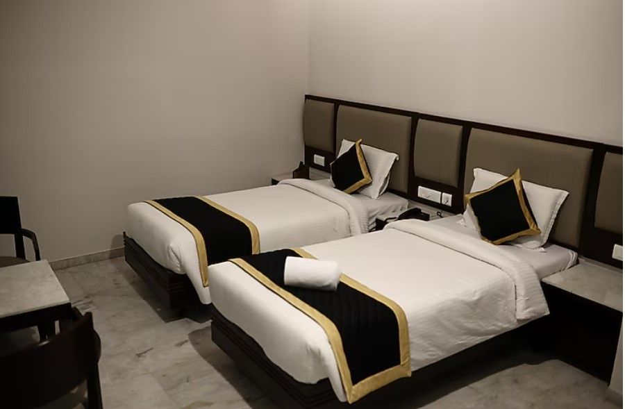 Executive Double bed Room A/C