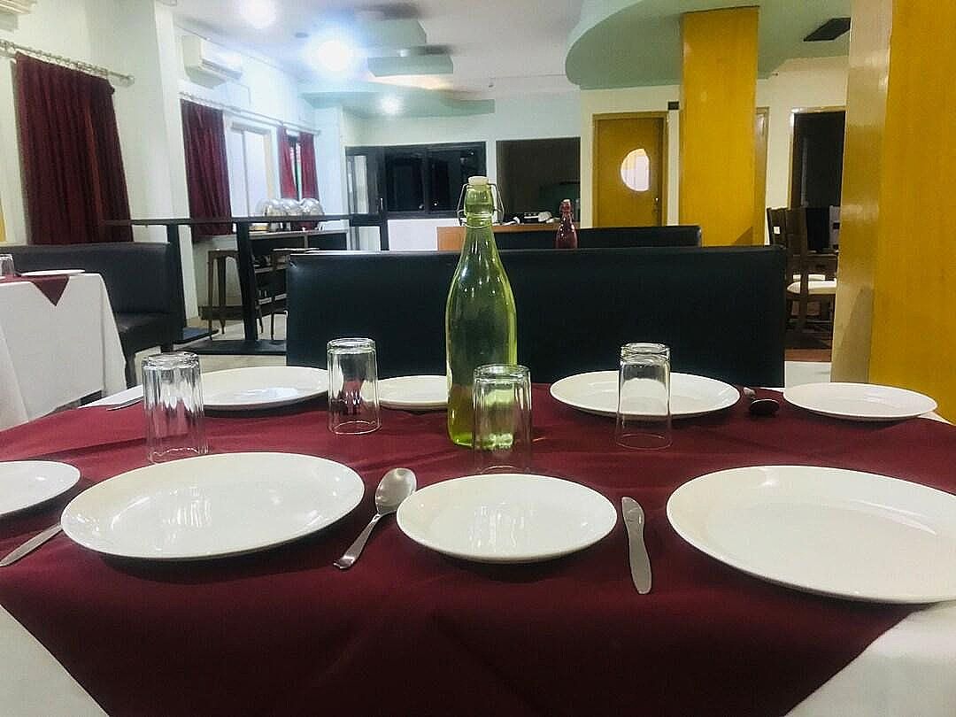 Food & Dining
