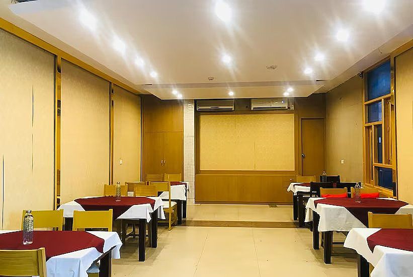 Food & Dining