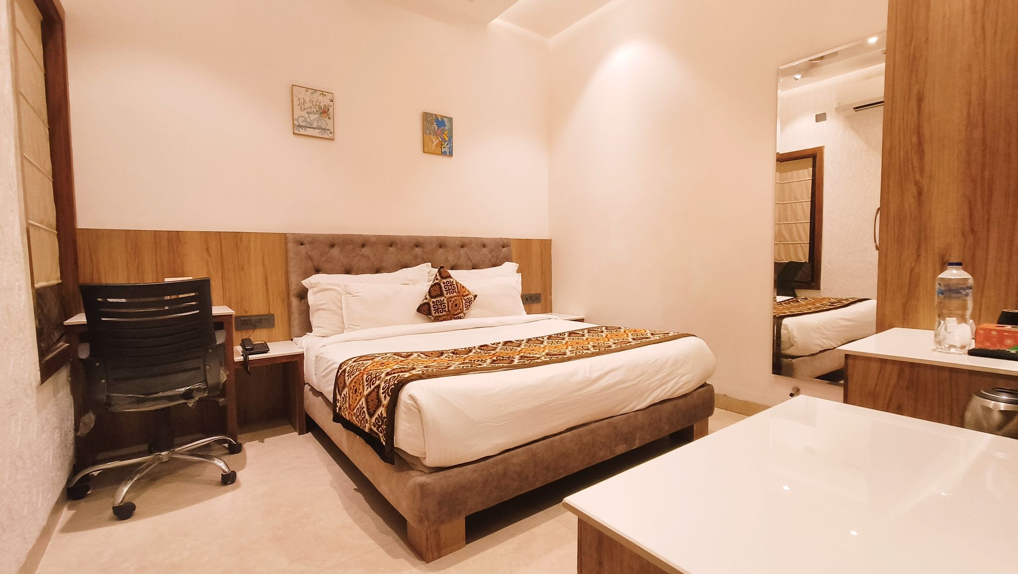 Hotel Blessings Amritsar Super Deluxe Room 4