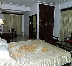 undefined City Hotel 8