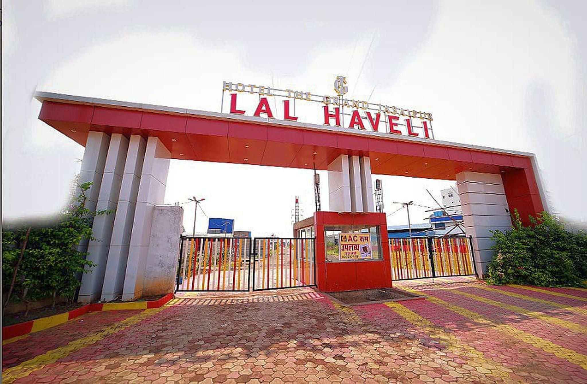 undefined Hotel The Grand 7