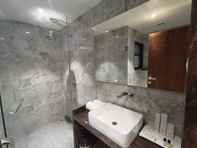 Four Petals Executive Premium 3