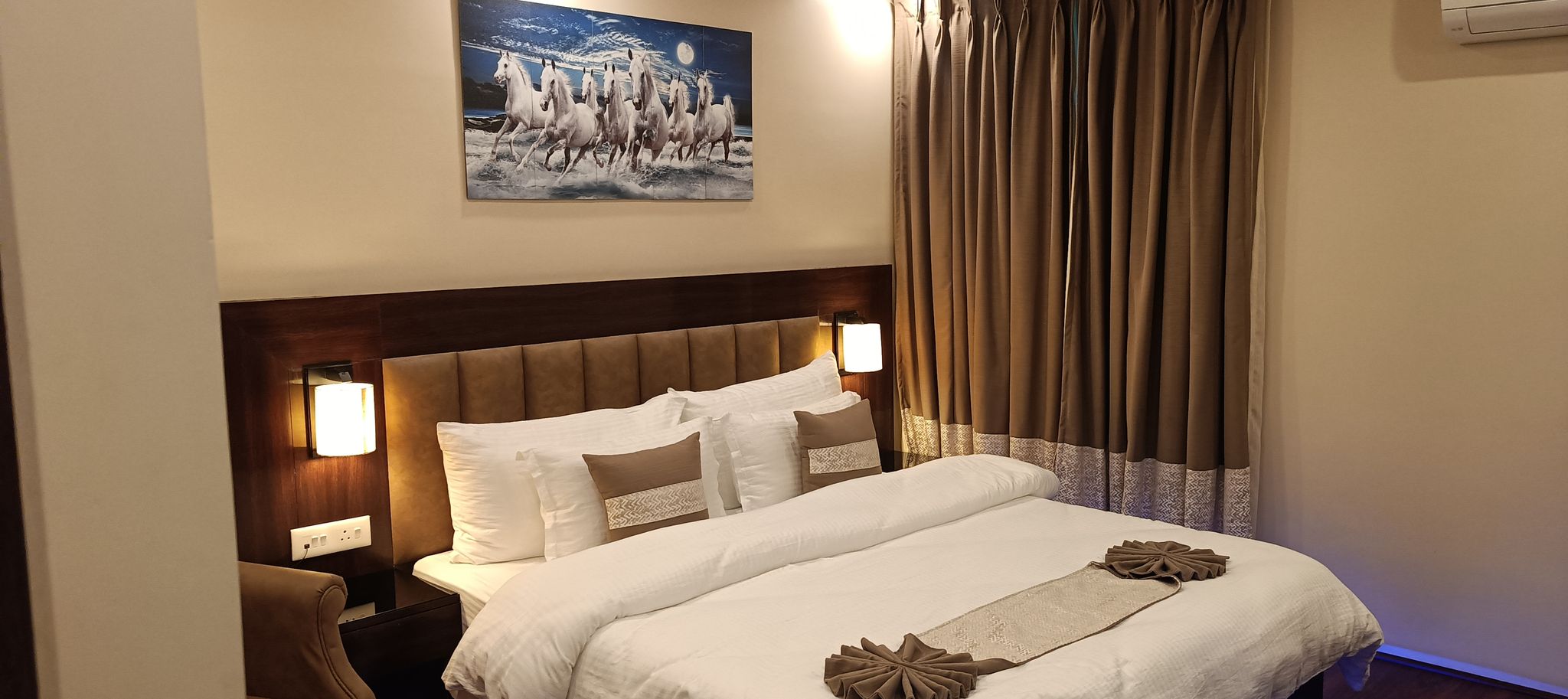 XCELSIOR HOTEL & SPA Deluxe Room 2