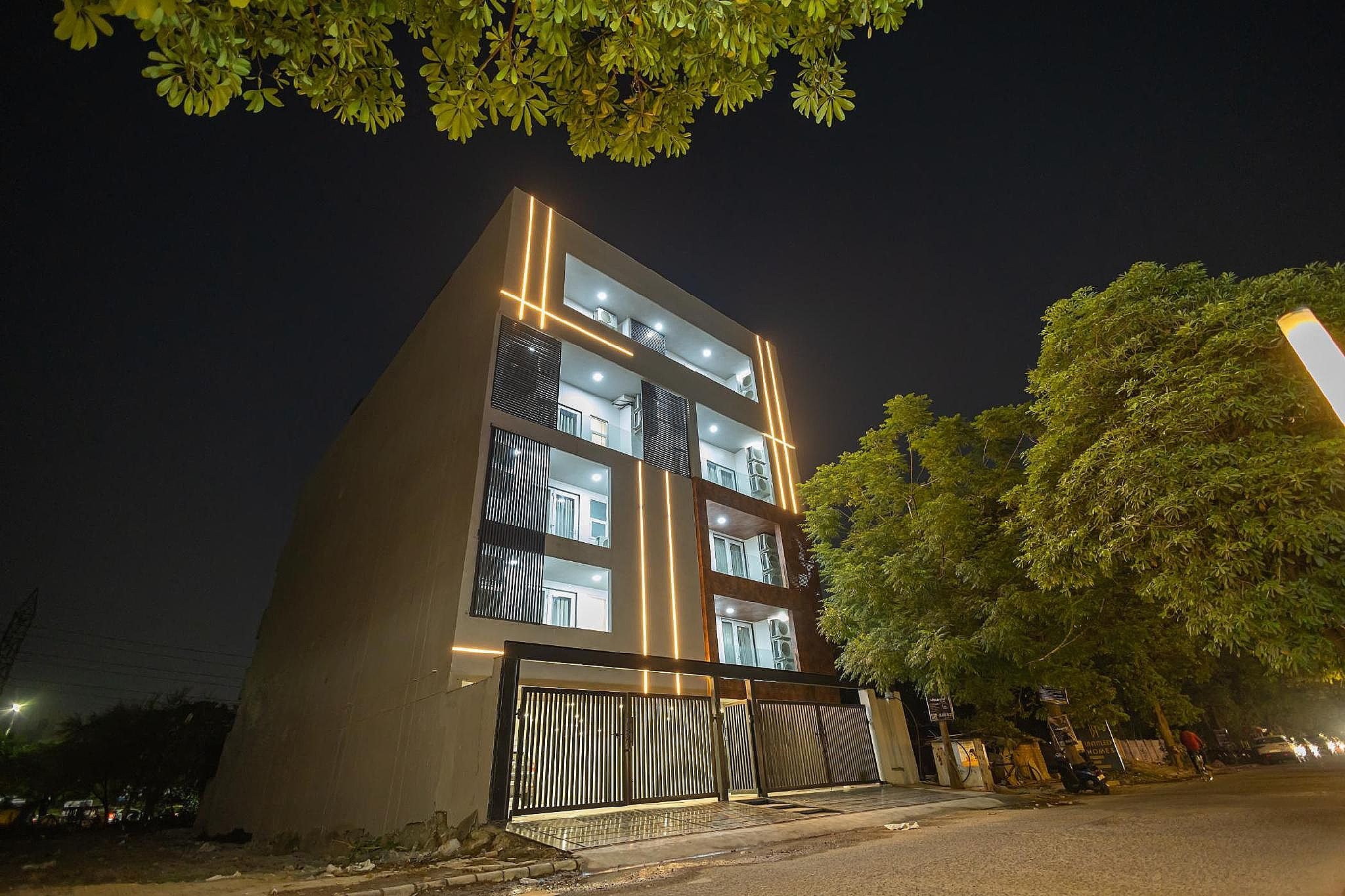 Axon Mayfield Garden Near Artemis Hospital sector 51