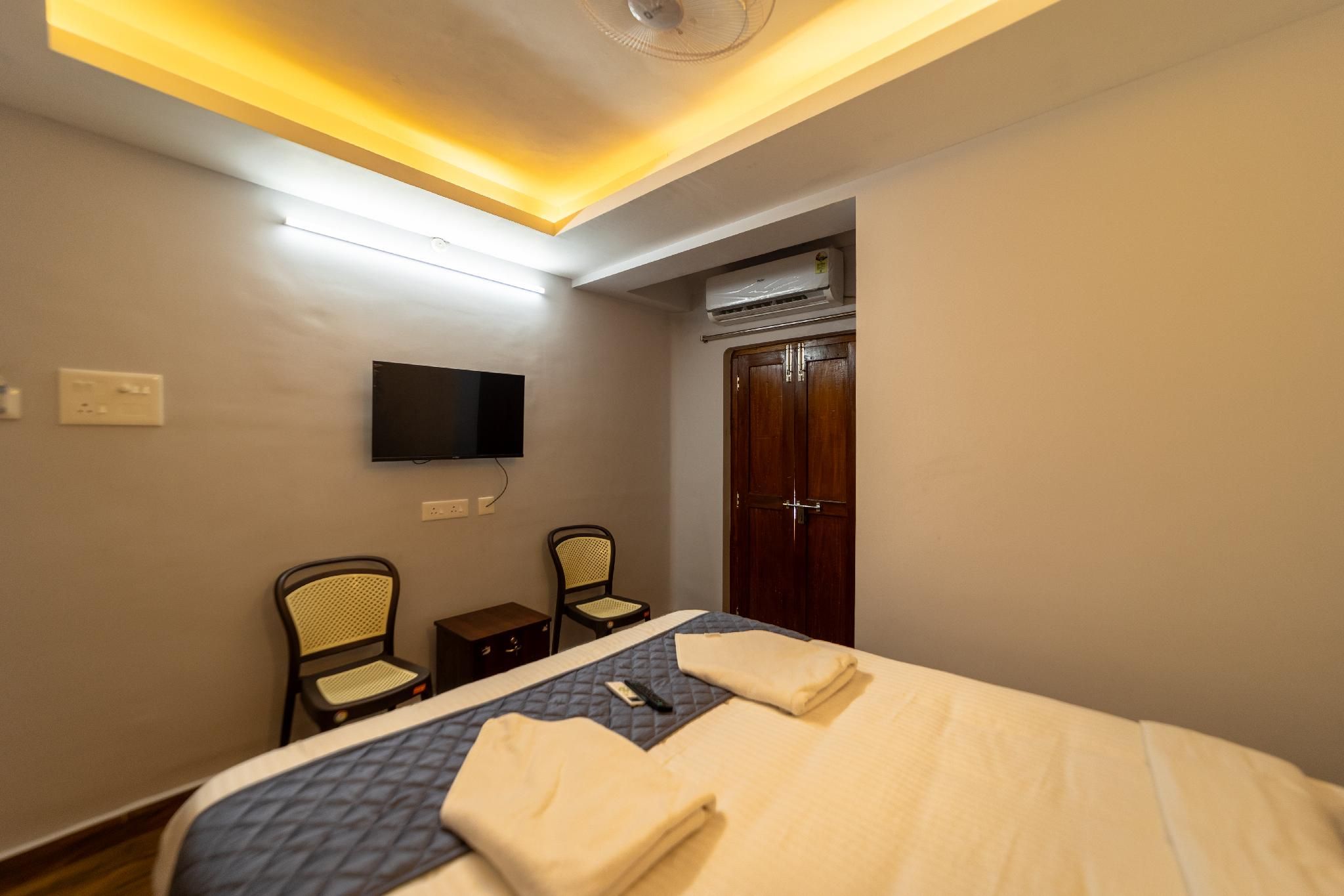 Deluxe Room with Balcony