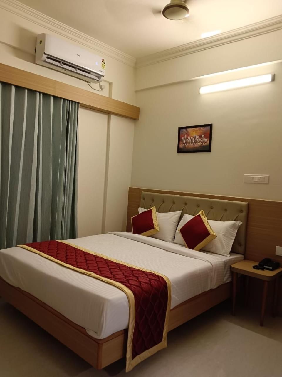 Krishna Inn 