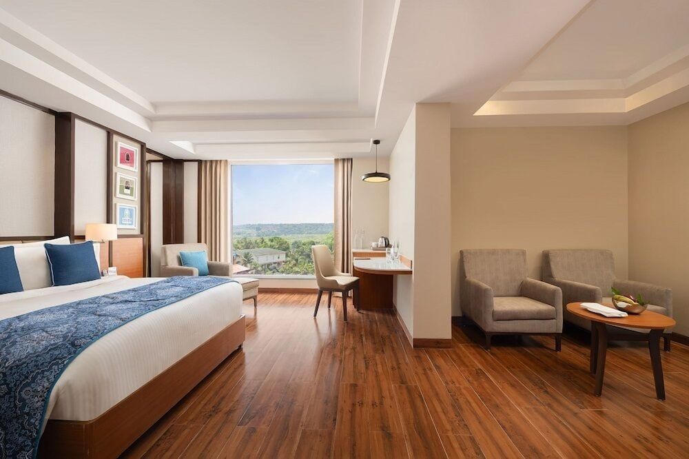 Suite, 1 King Bed