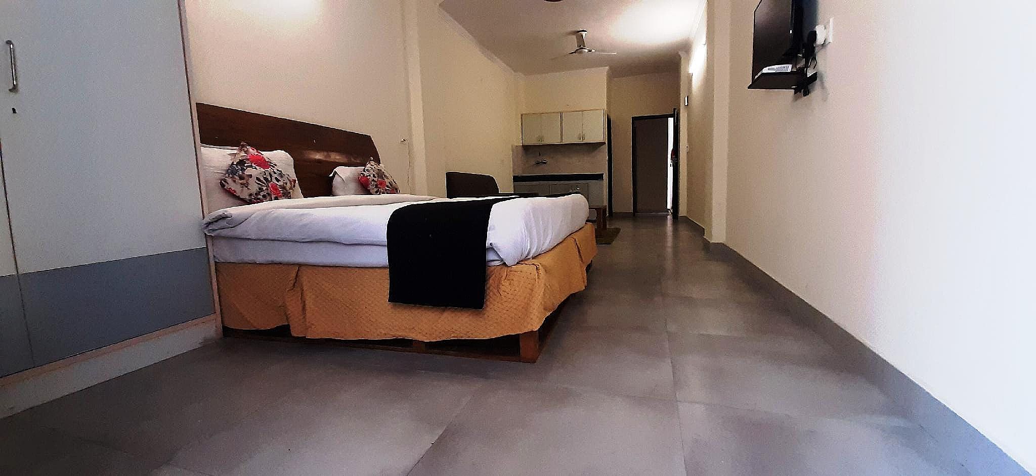 Deluxe Room with Balcony