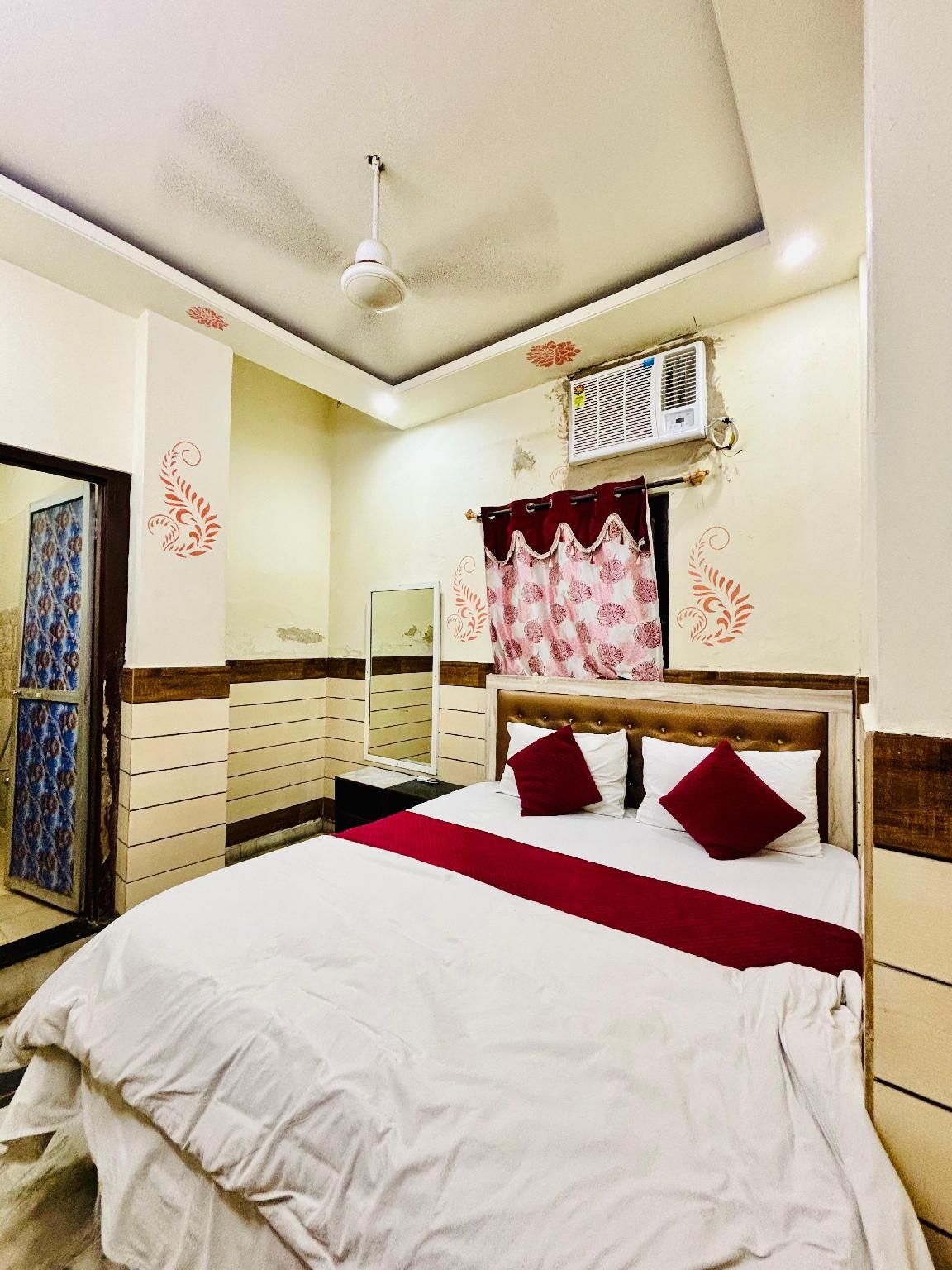 Hotel Royal Pinkcity Deluxe 2