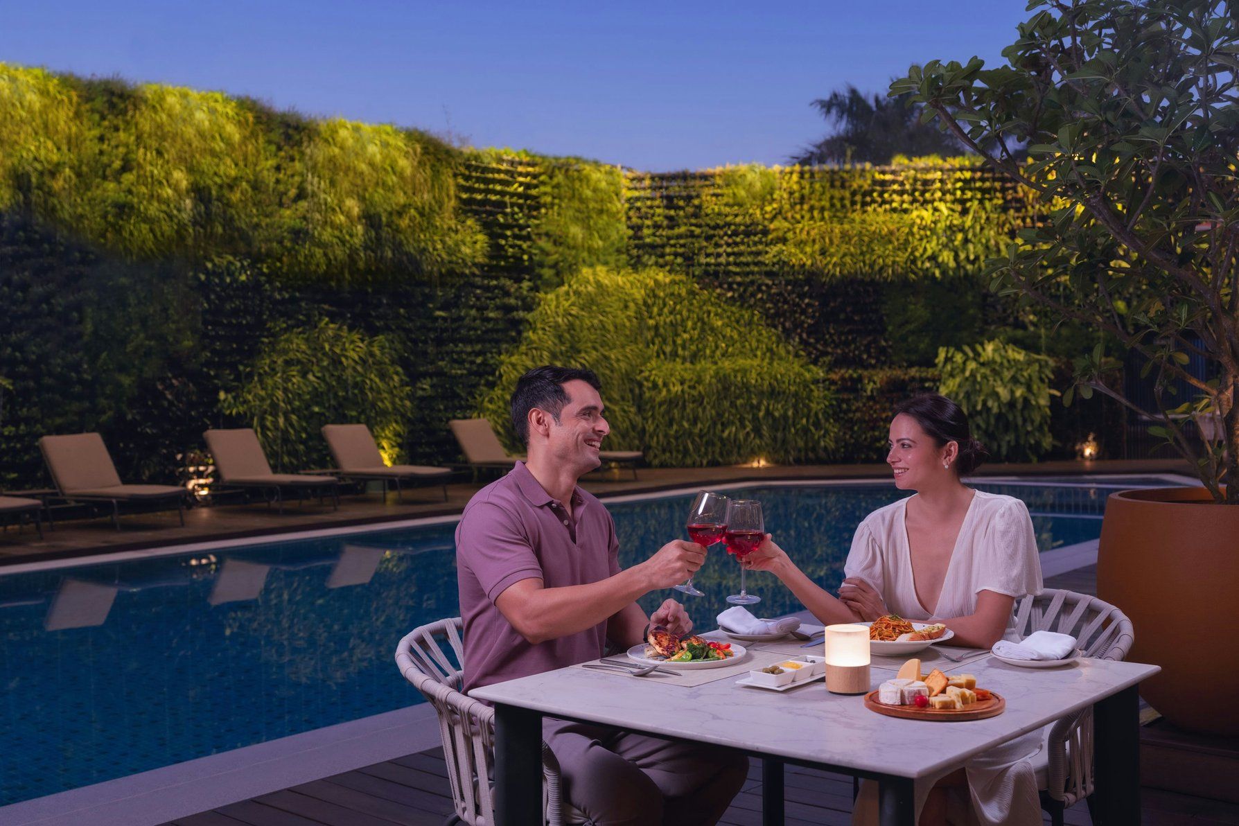 Couple Dining, Exterior Couple Intimate DInner