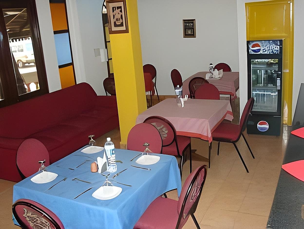 Food & Dining