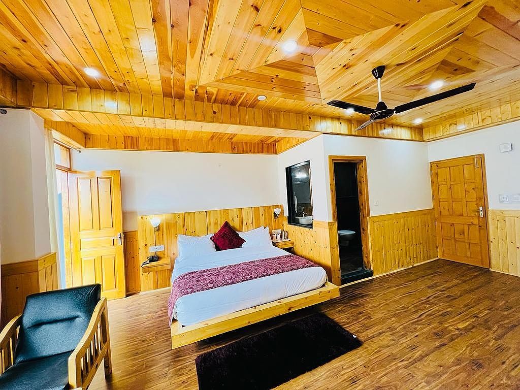 Premium Room with Balcony