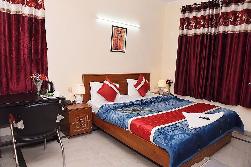 Hotel Sunshine Deluxe Double Room 23