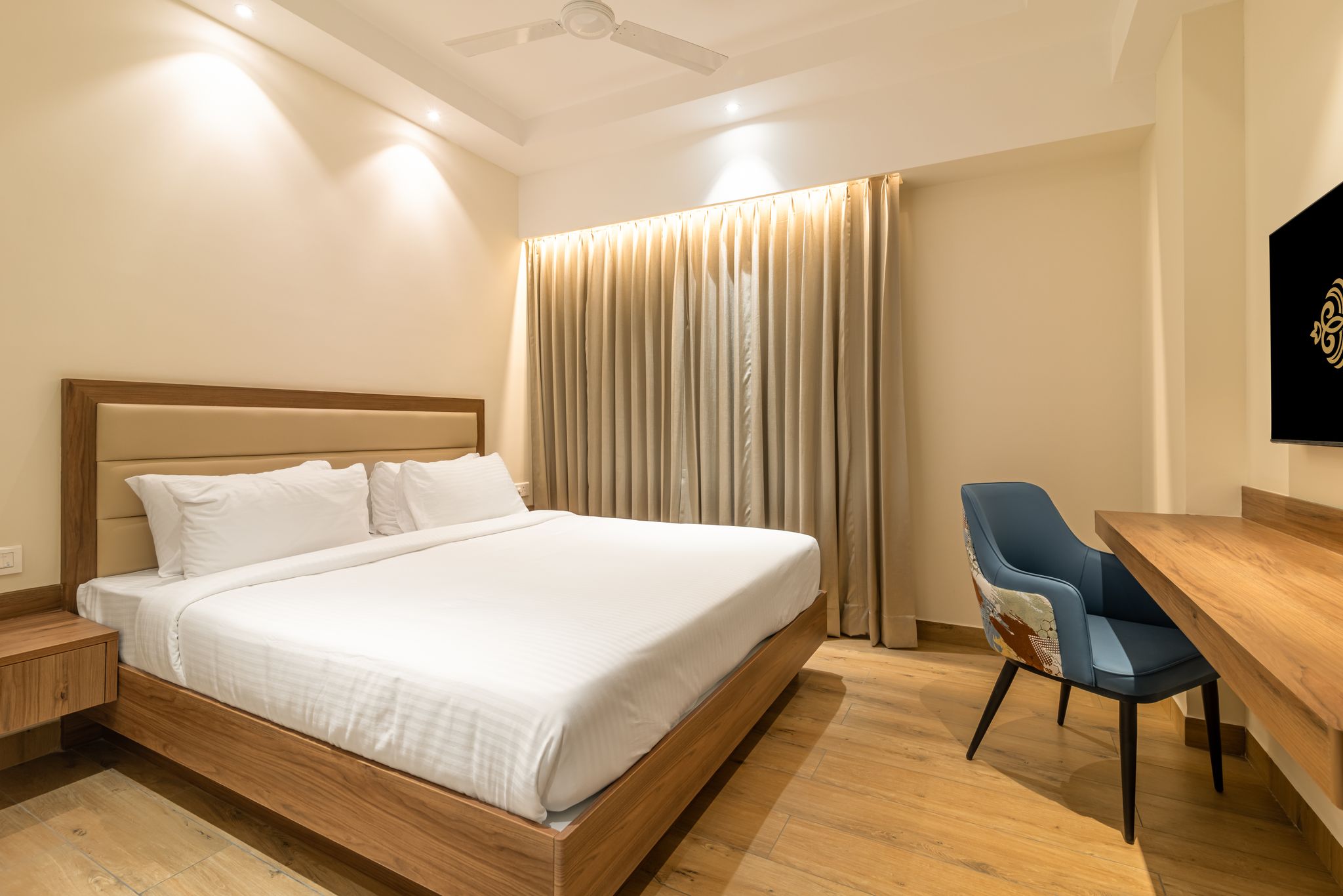  Hotel Royal Embassy Classic Room 4