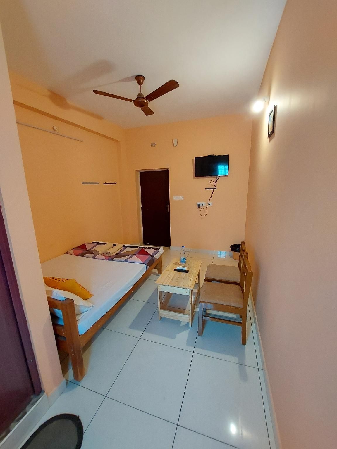 Deluxe - Air Conditioning