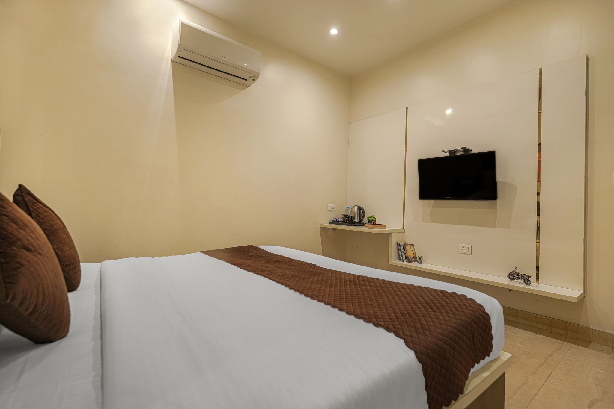 Hotel Global Inn (1 Min walk to Golden Temple) Deluxe Room 3