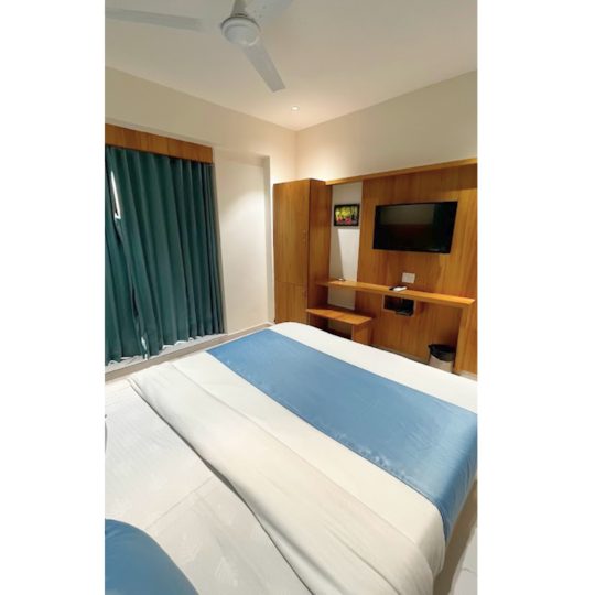 Hotel Hill Park Deluxe Room 4