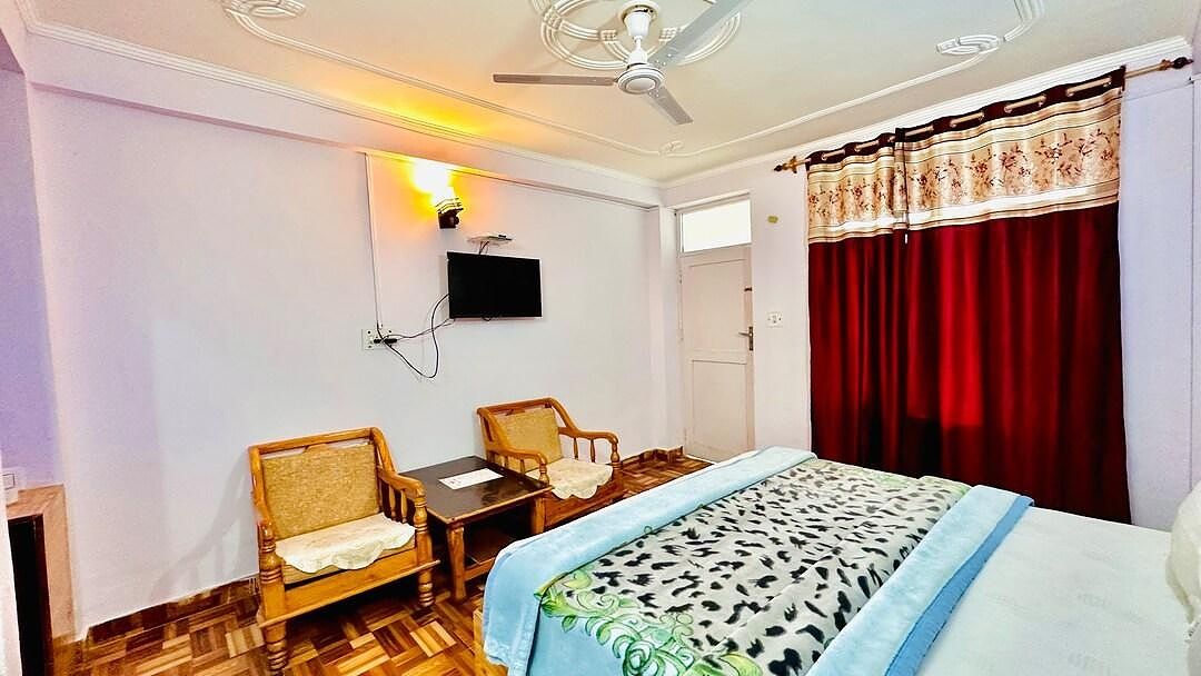 Hotel Manu Vatika Manali