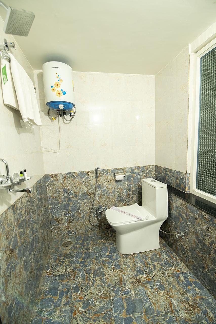 HOTEL METRO REGENCY INN  Deluxe Twin Room Type A