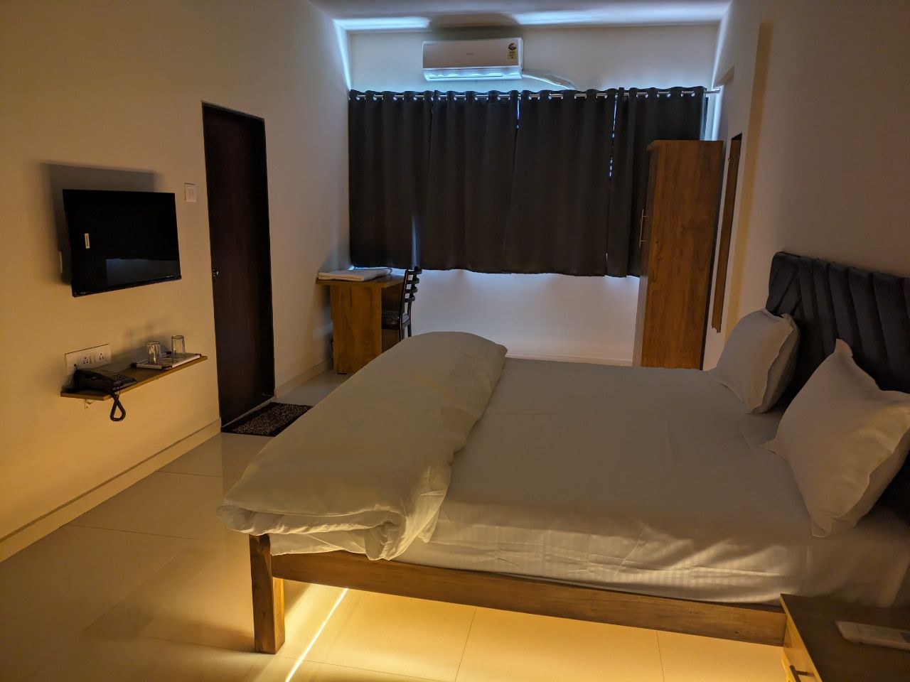 Hotel JDS, Vapi  super deluxe rooms 4