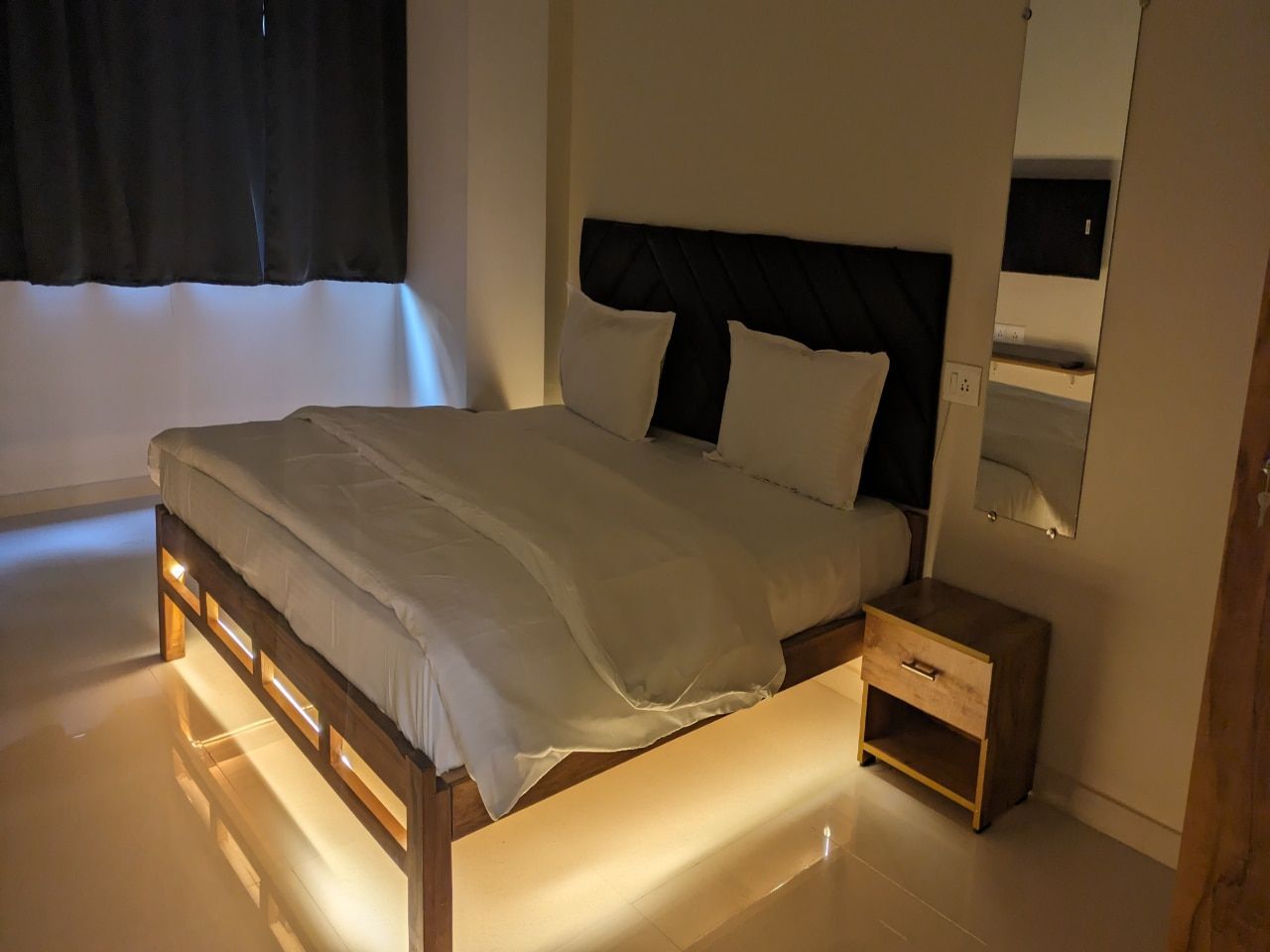 Hotel JDS, Vapi  super deluxe rooms 2