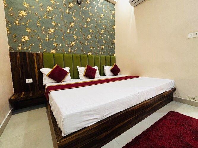 Superior Family Room