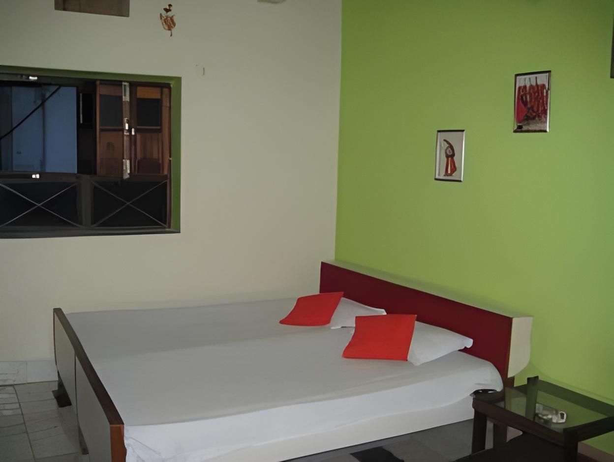 Pushp Guest House Standard Air Cooled Room