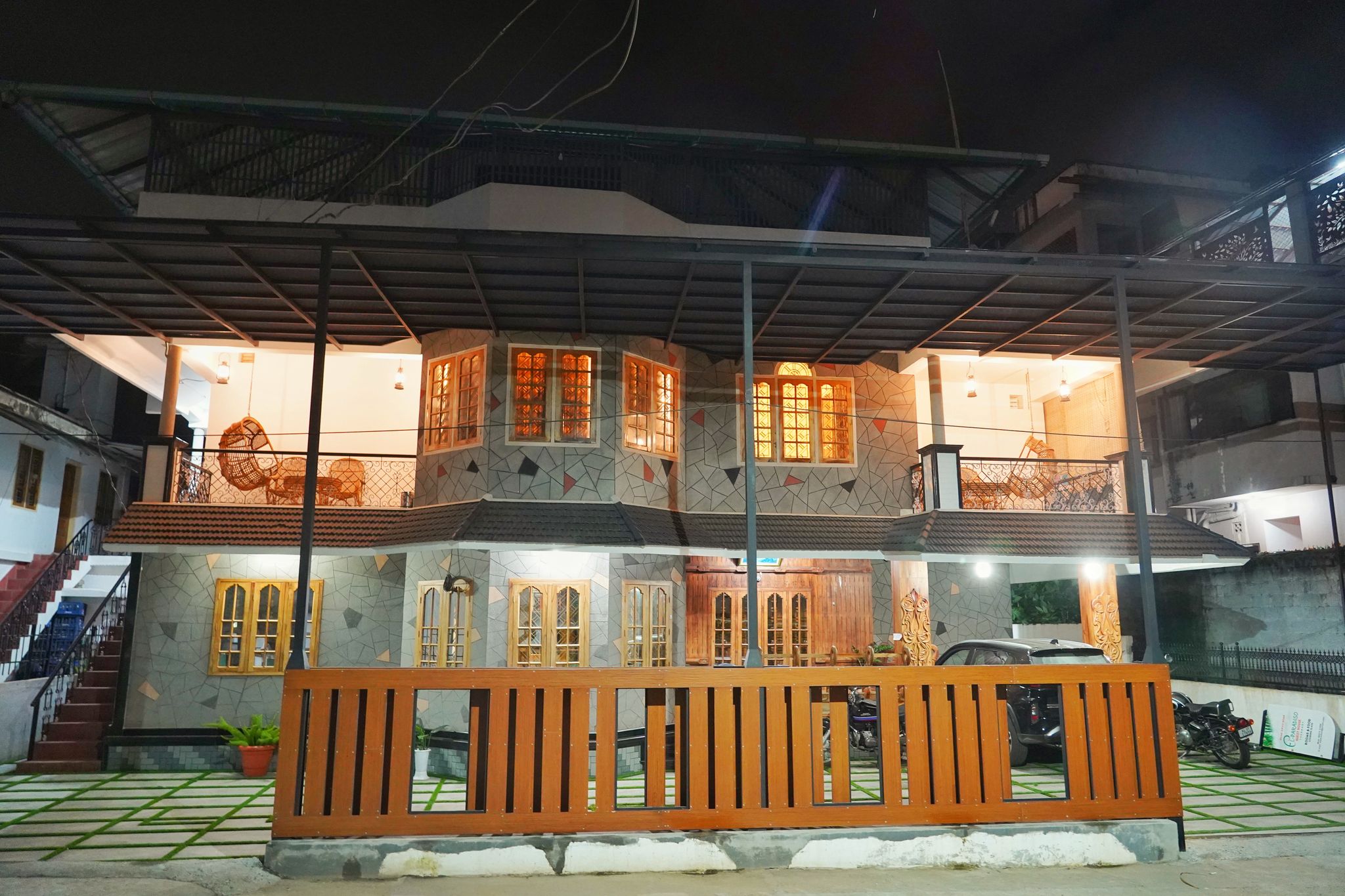 El-Paradiso, Thekkady