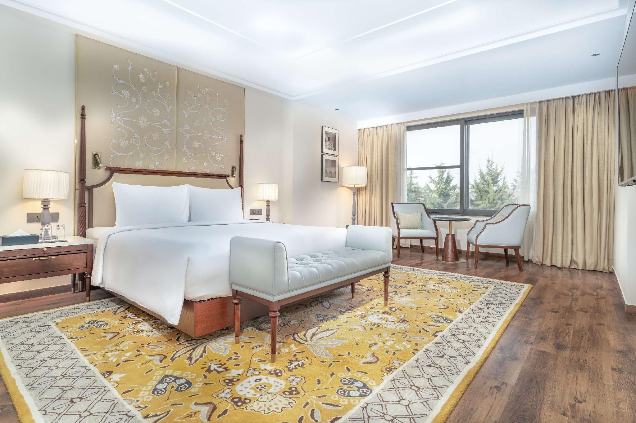 Suite room