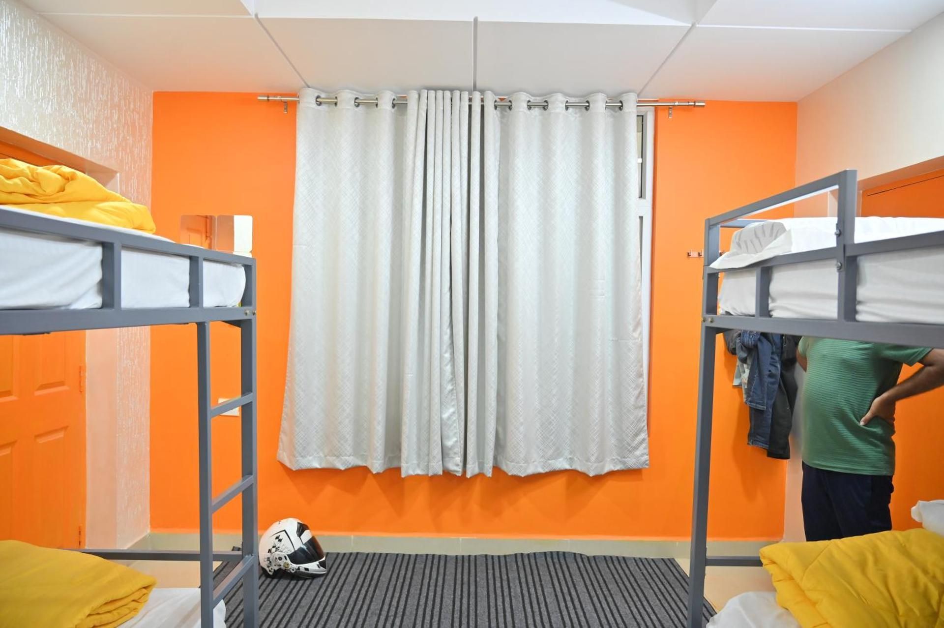 Superior 6 Bed Ac Mixed Dorm