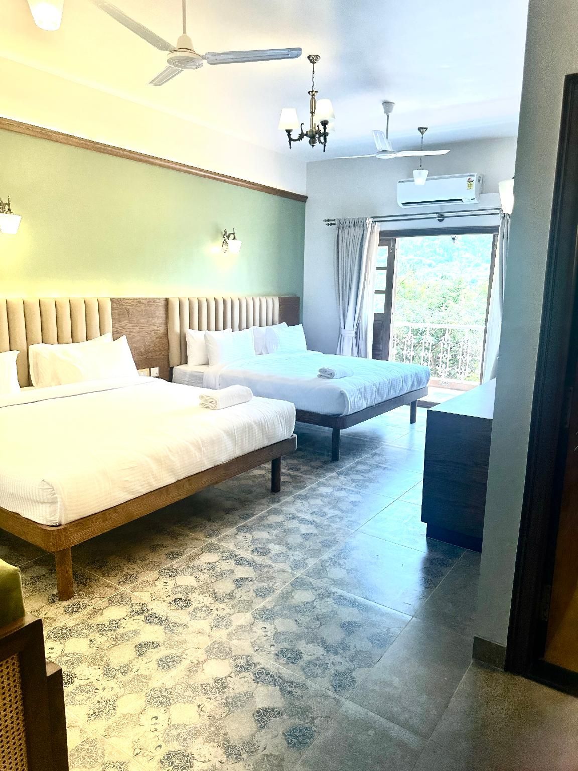 Summer House Heritage Suite