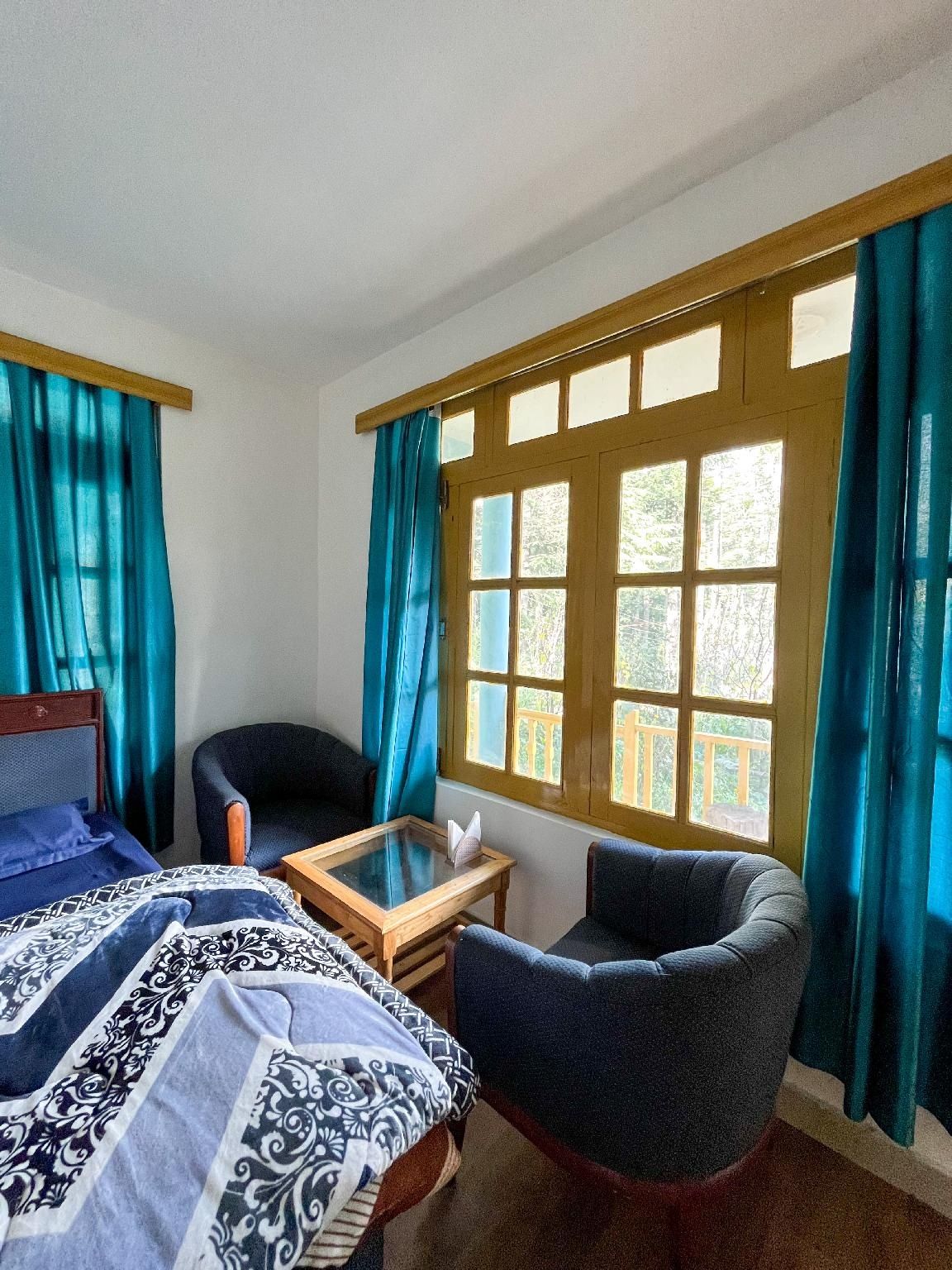 1-Bedroom Apartment with Balcony