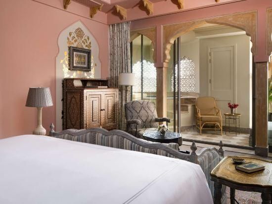 Landmark Room with Plunge pool