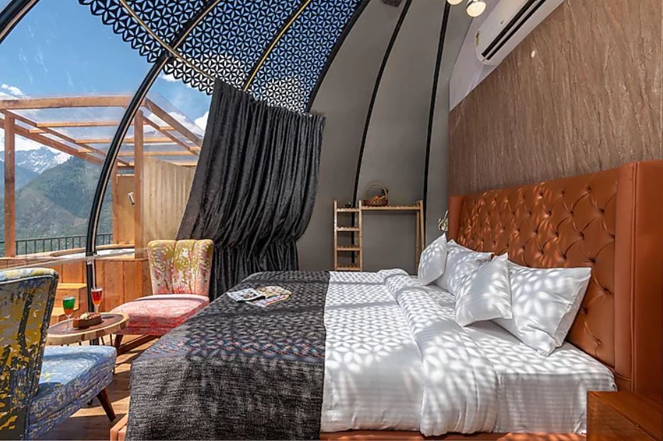 La Paraiso Resort & Spa Lotus Pod with Hot Tub 3