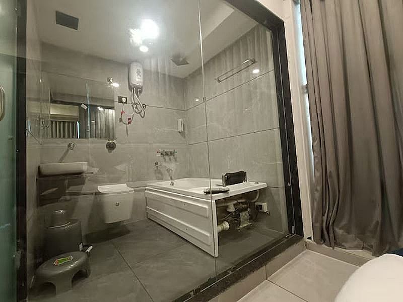 Premium Suite With Jacuzzi